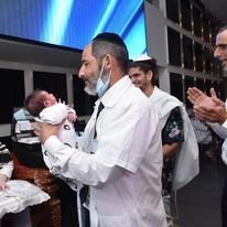 ברית מילה עם ר' אורן כהן — תמונה 1